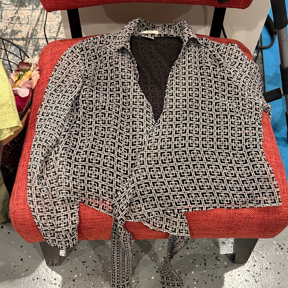 Geometric Black and White Women's Blouse